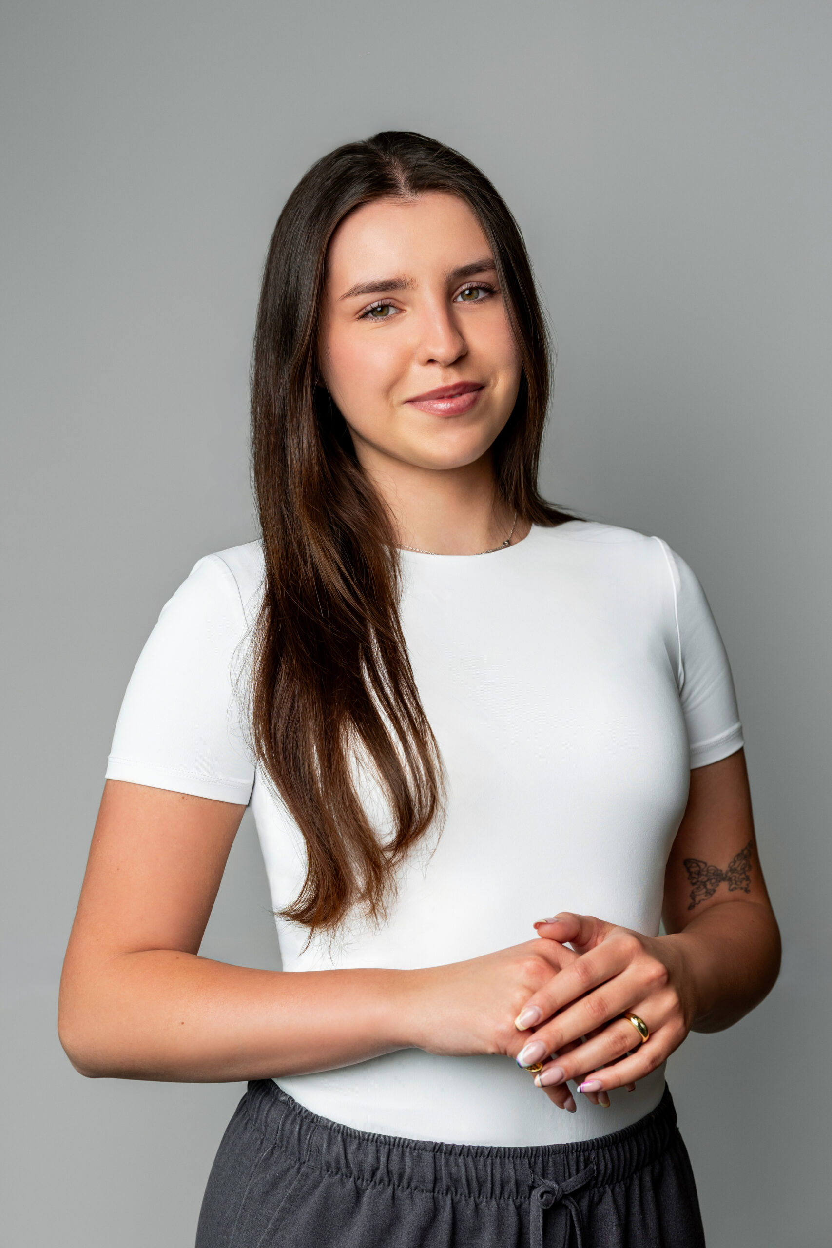 Julia Pawlik, rejestracja i asystentka